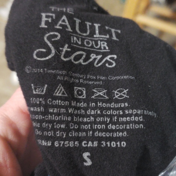 The fault in our stars okay? Okay. Tank small - Picture 5 of 5